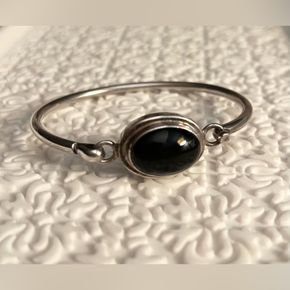Vintage 925 Silver with Black Oval Onyx Stone Women Bracelet